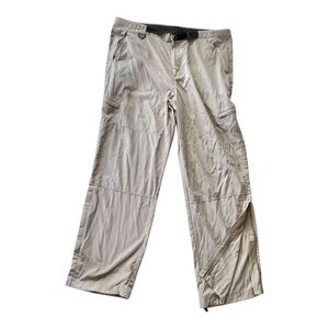 L.L. Bean Men’s Cargo Pants Size Large Light Tan Outdoor Hiking Convertible